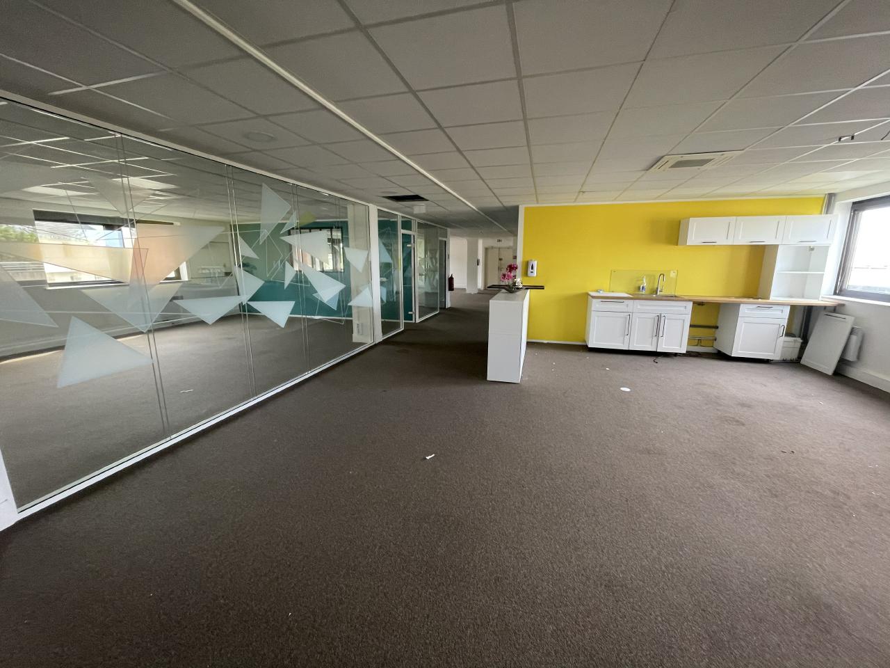 Bureau Lognes 3070m² Location bureau Lognes Seine-et-Marne OLBUR2422542 4